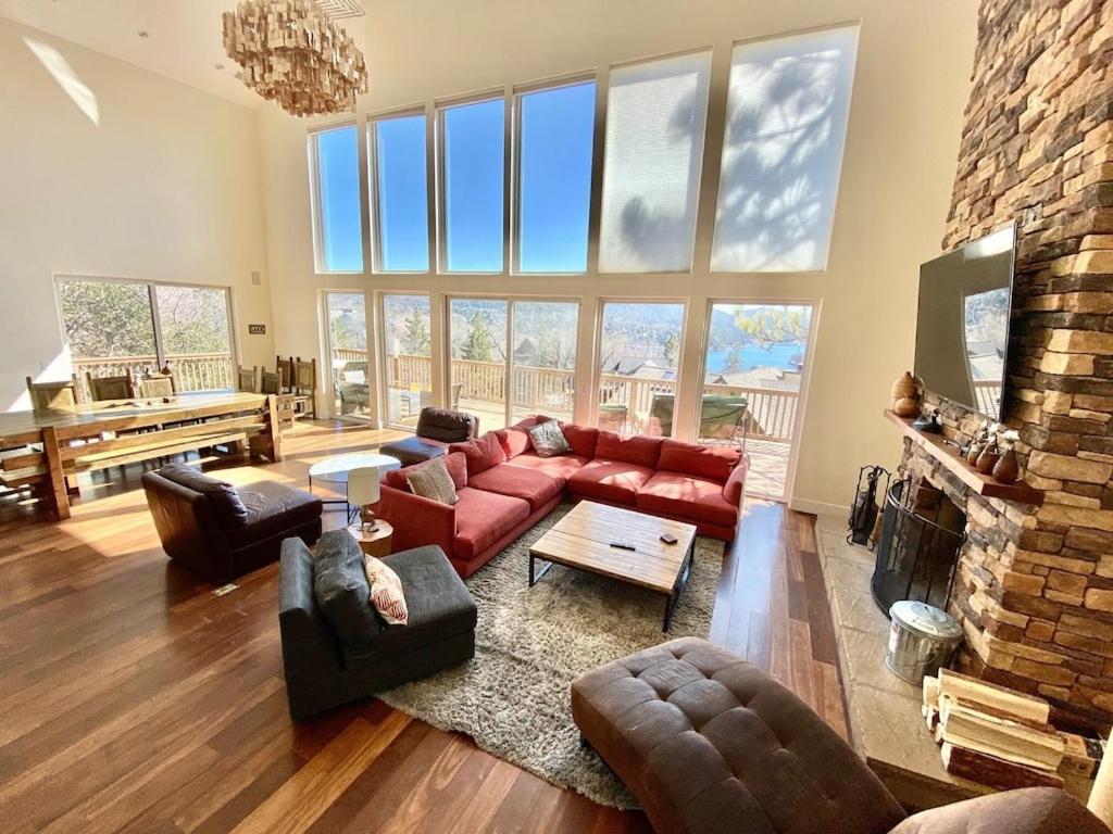 Modern 6 Bedroom Retreat, Stunning Lake Views, Close To Village! Lake Arrowhead Exterior photo