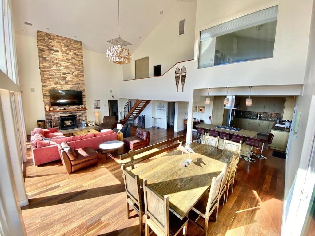 Modern 6 Bedroom Retreat, Stunning Lake Views, Close To Village! Lake Arrowhead Exterior photo